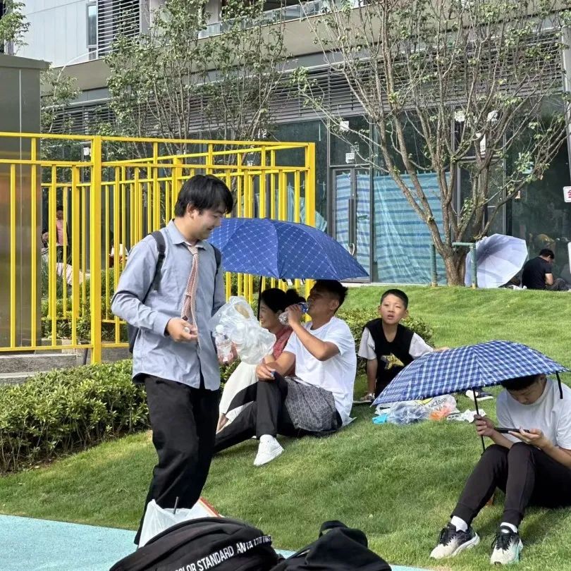 昆明装修公司·木菲筑家 让爱成长·木菲装饰·高考爱心助力 | 22年坚守品质,为梦想护航!